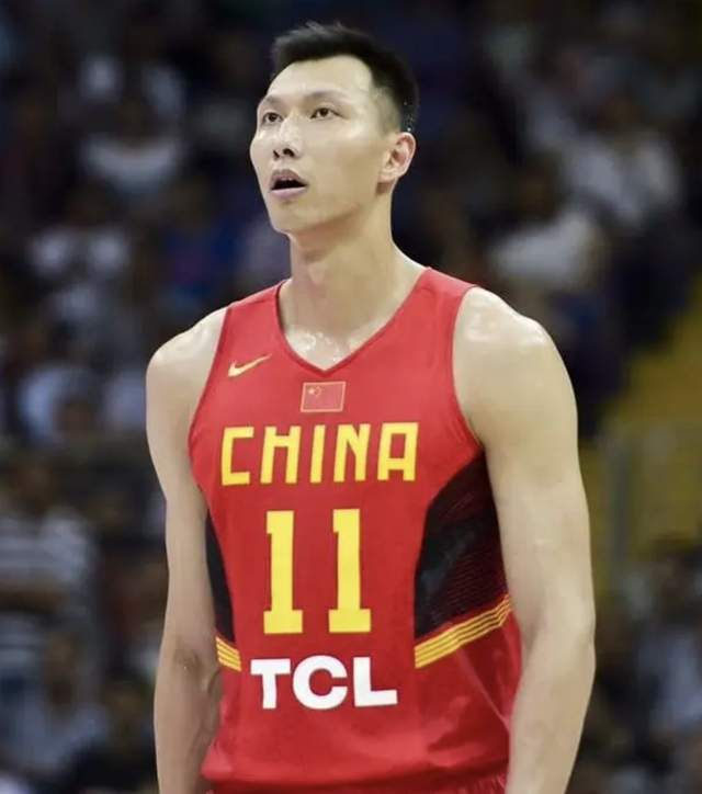 易建聯(lián)最新情況，籃球巨星的新征程
